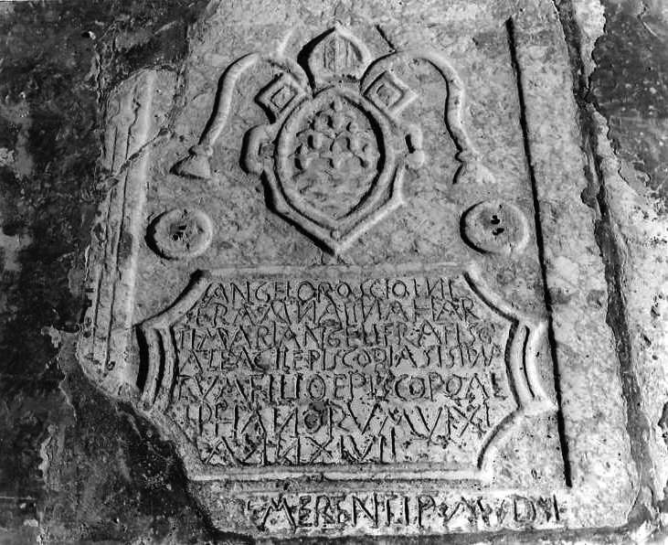 lapide tombale - bottega campana (seconda metà sec. XVII)