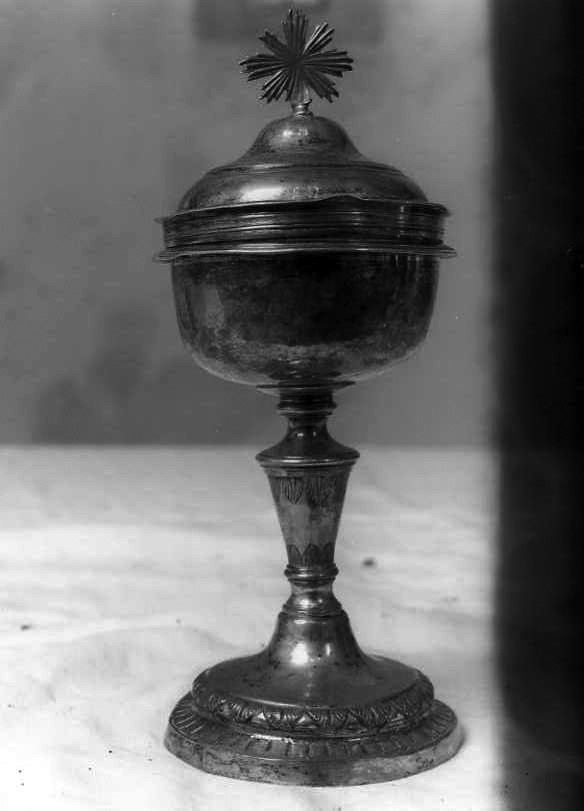 pisside - bottega campana (seconda metà sec. XIX)