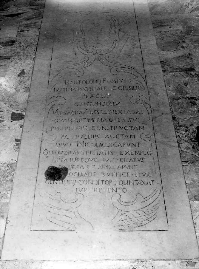 lapide tombale - bottega napoletana (seconda metà sec. XVIII)