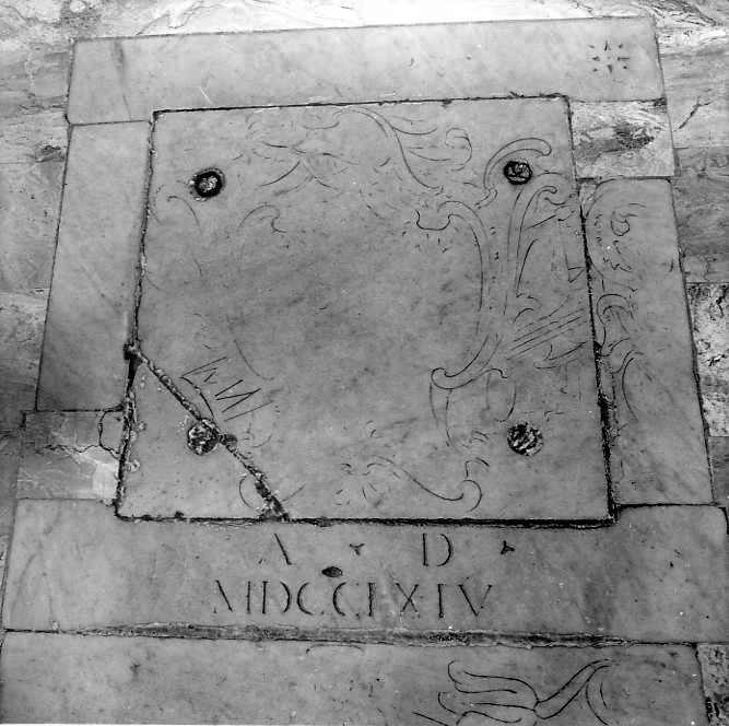 lapide tombale - bottega napoletana (sec. XVIII)