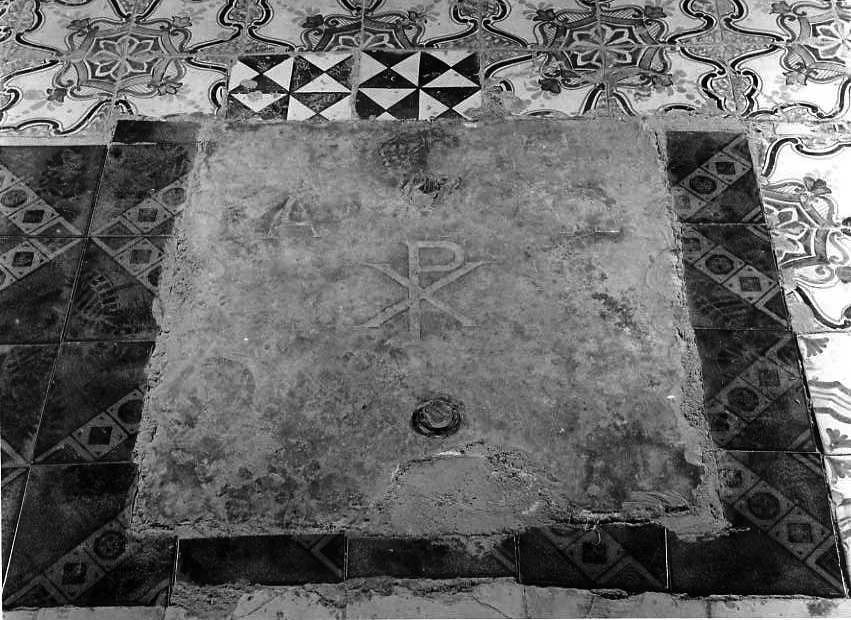 lastra tombale - bottega campana (ultimo quarto sec. XVIII)