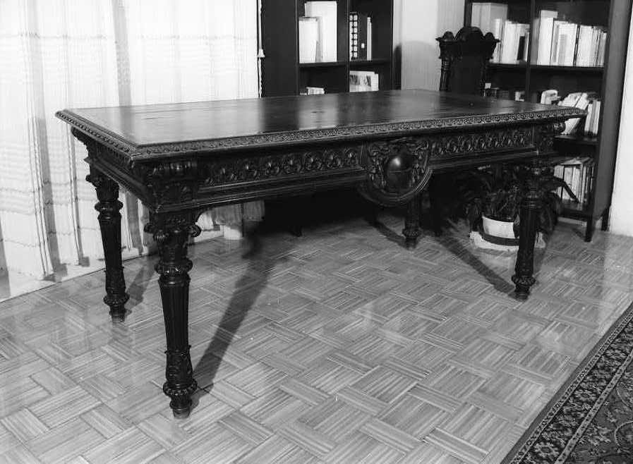 tavolo - bottega campana (sec. XX)