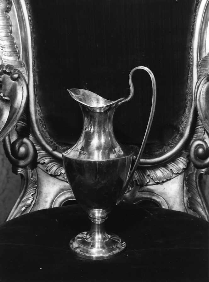 brocca - bottega napoletana (fine/inizio secc. XIX/ XX)