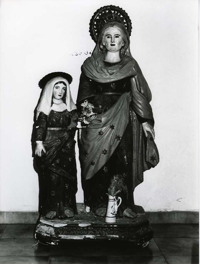 Maria Vergine bambina e Sant'Anna (gruppo scultoreo) - bottega campana (seconda metà sec. XVIII)