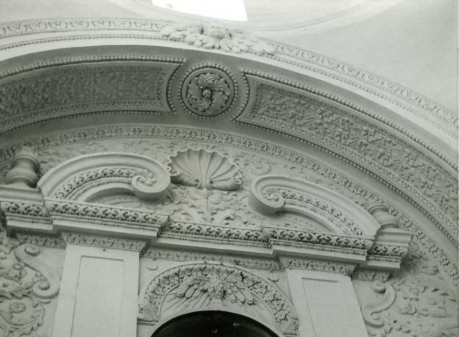 decorazione plastica - bottega campana (sec. XVII)