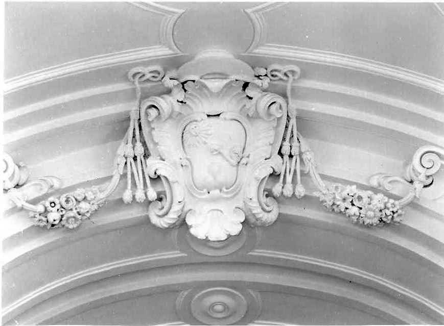 stemma (decorazione plastica) - bottega campana (seconda metà sec. XVIII)