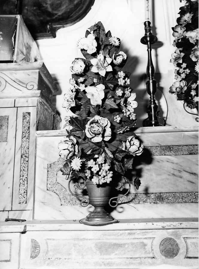 vaso da fiori, serie - bottega campana (sec. XIX)