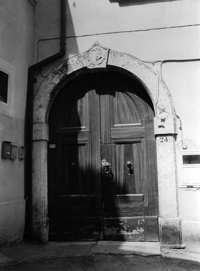 portale - bottega campana (inizio sec. XVIII)