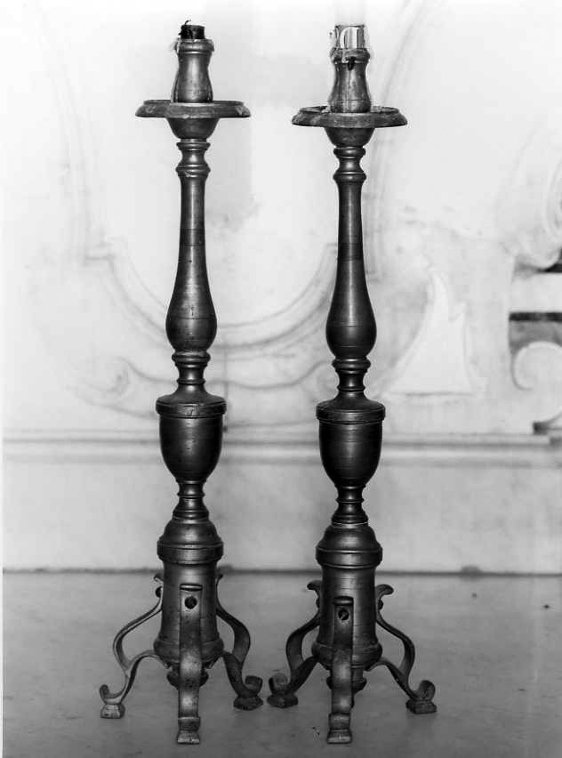 candelabro, serie - bottega campana (prima metà sec. XX)