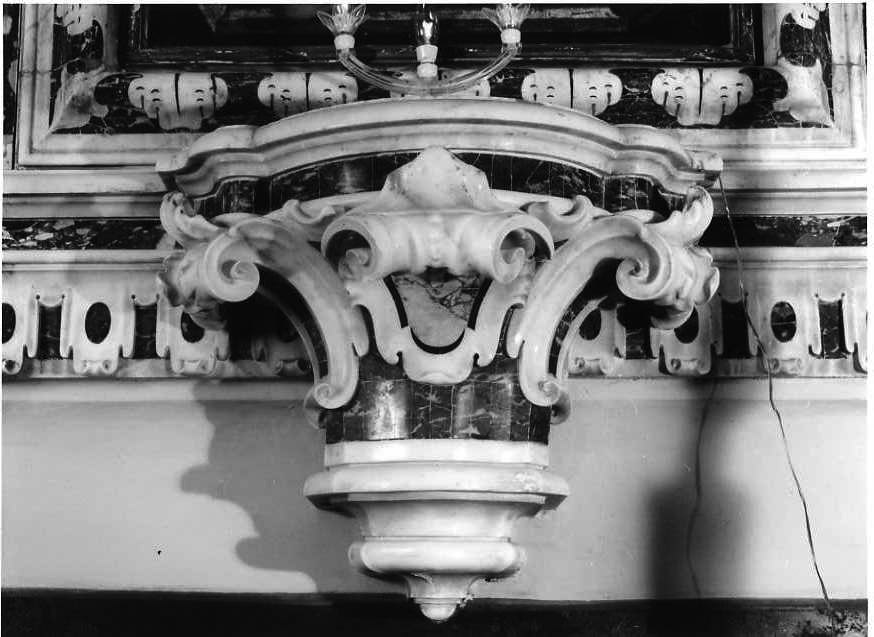 mensola architettonica - bottega campana (seconda metà sec. XVIII)