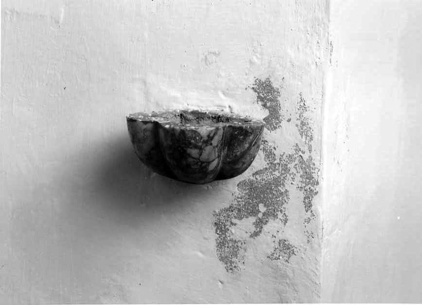 acquasantiera da parete - bottega campana (seconda metà sec. XVIII)