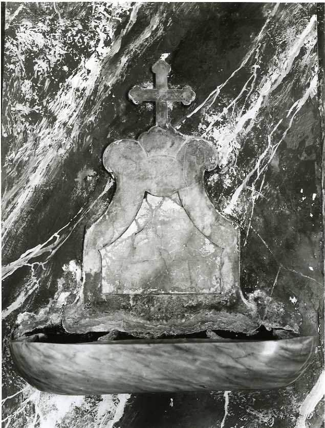 acquasantiera da parete, serie - bottega campana (fine/inizio secc. XVII/ XVIII)