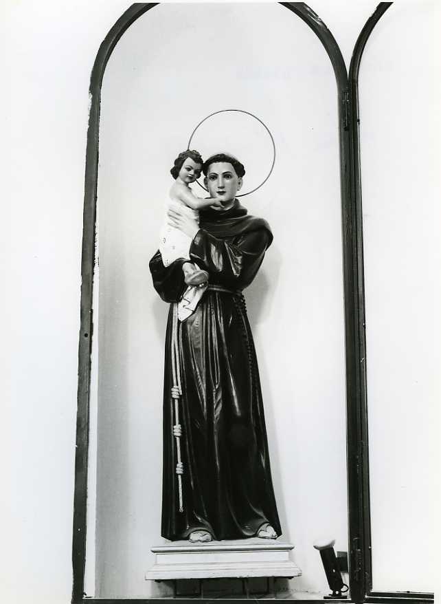 Sant'Antonio da Padova con il bambino (statua) - bottega campana (prima metà sec. XX)