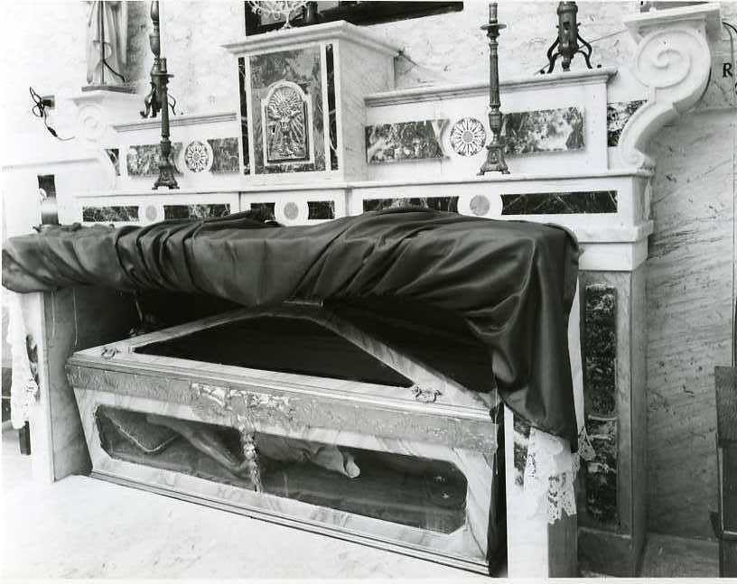 altare - a blocco - bottega campana (sec. XIX)