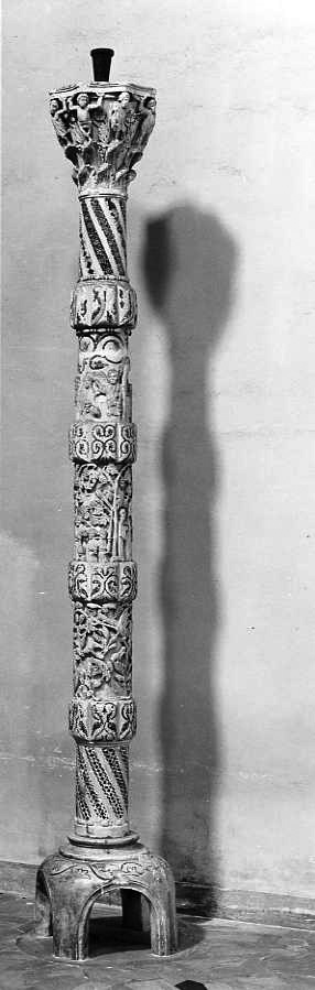 base per il cero pasquale - bottega campana (secc. XII/ XIII)