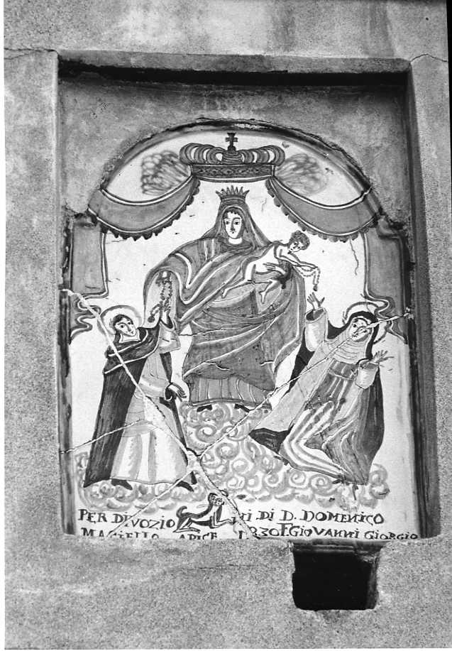 Madonna del Rosario con San Domenico e Santa Caterina da Siena (edicola) - bottega campana (sec. XX)