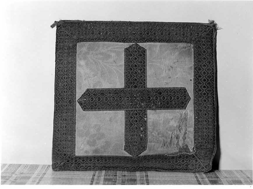 croce (borsa) - manifattura campana (sec. XIX)