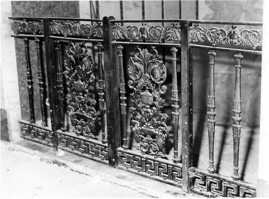 motivi decorativi (cancellata) - bottega campana (sec. XIX)