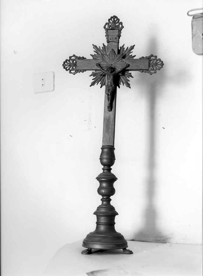 Cristo crocifisso (croce d'altare) - bottega campana (sec. XIX)