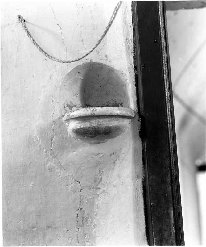 acquasantiera da parete - bottega campana (sec. XVIII)