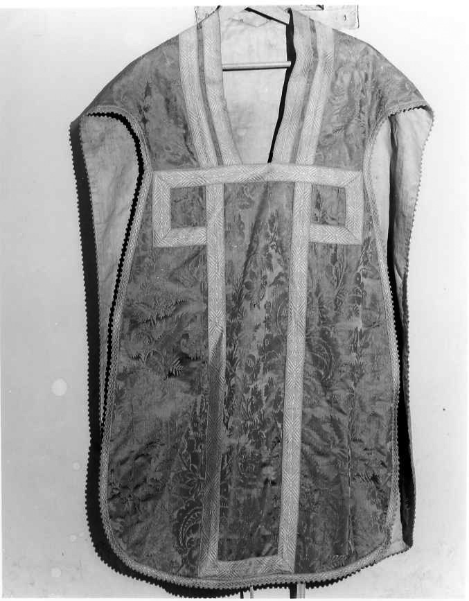 motivi decorativi floreali (pianeta) - manifattura campana (prima metà sec. XX)