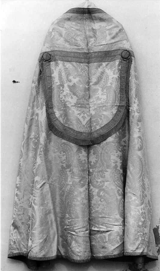 piviale - manifattura campana (prima metà sec. XX)