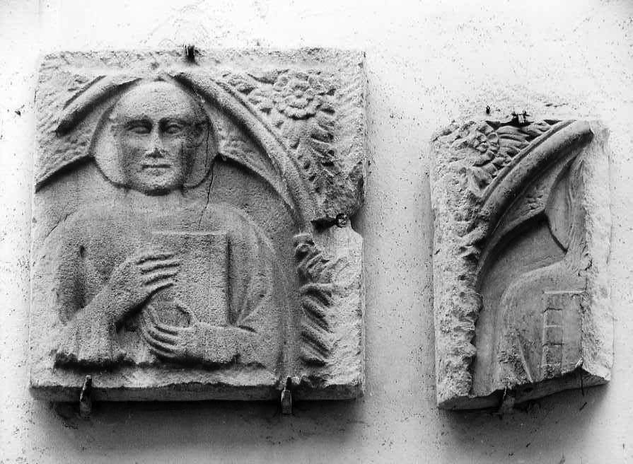 Santo (rilievo, frammento) - bottega campana (seconda metà sec. XIV)