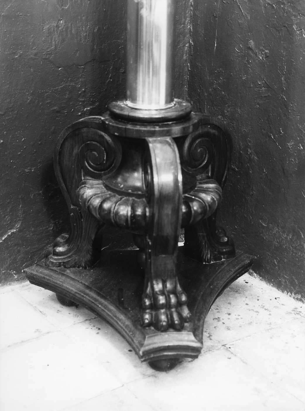 candelabro - bottega campana (sec. XX)