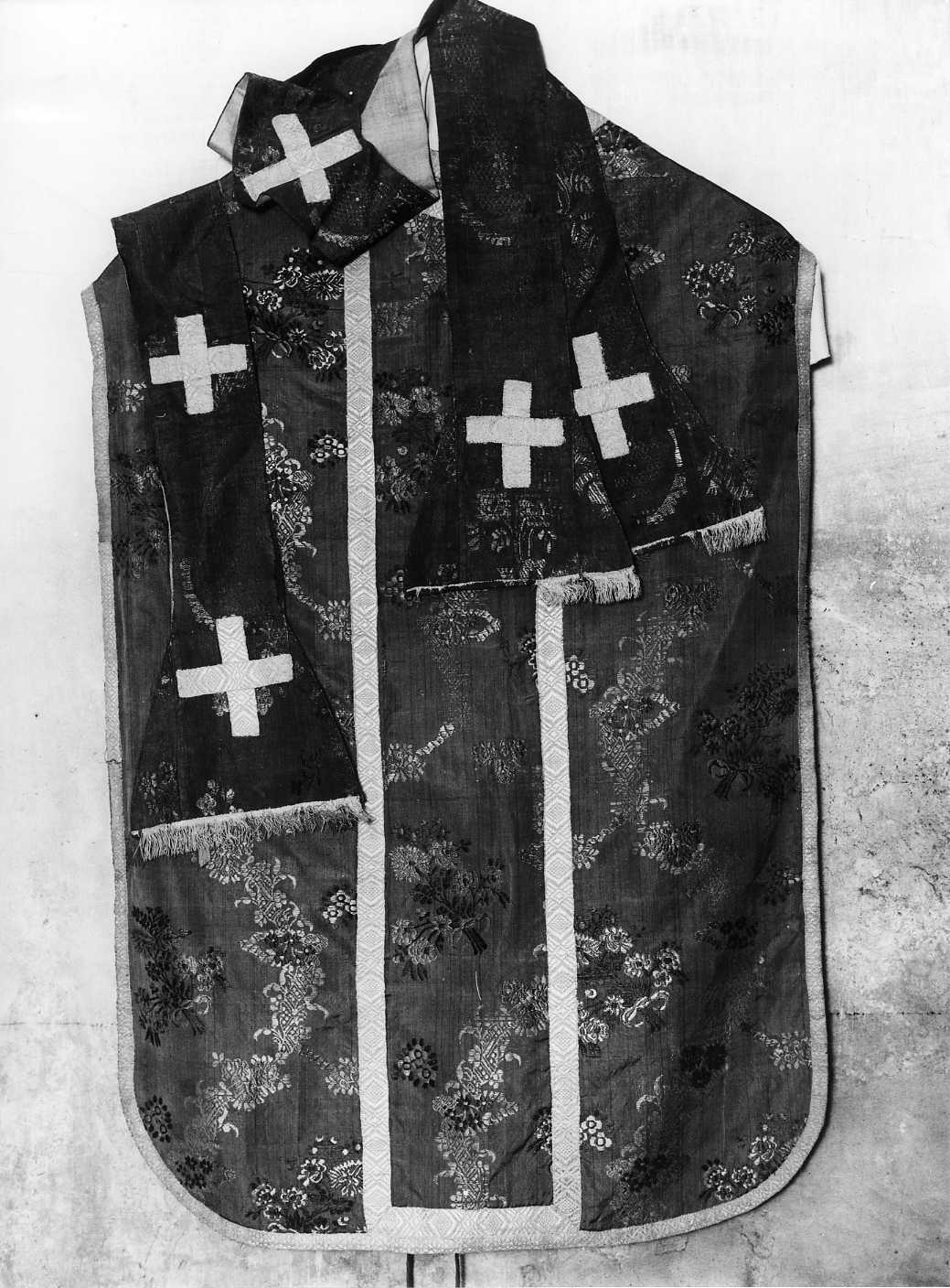 paramento liturgico, insieme - manifattura campana (sec. XVIII)