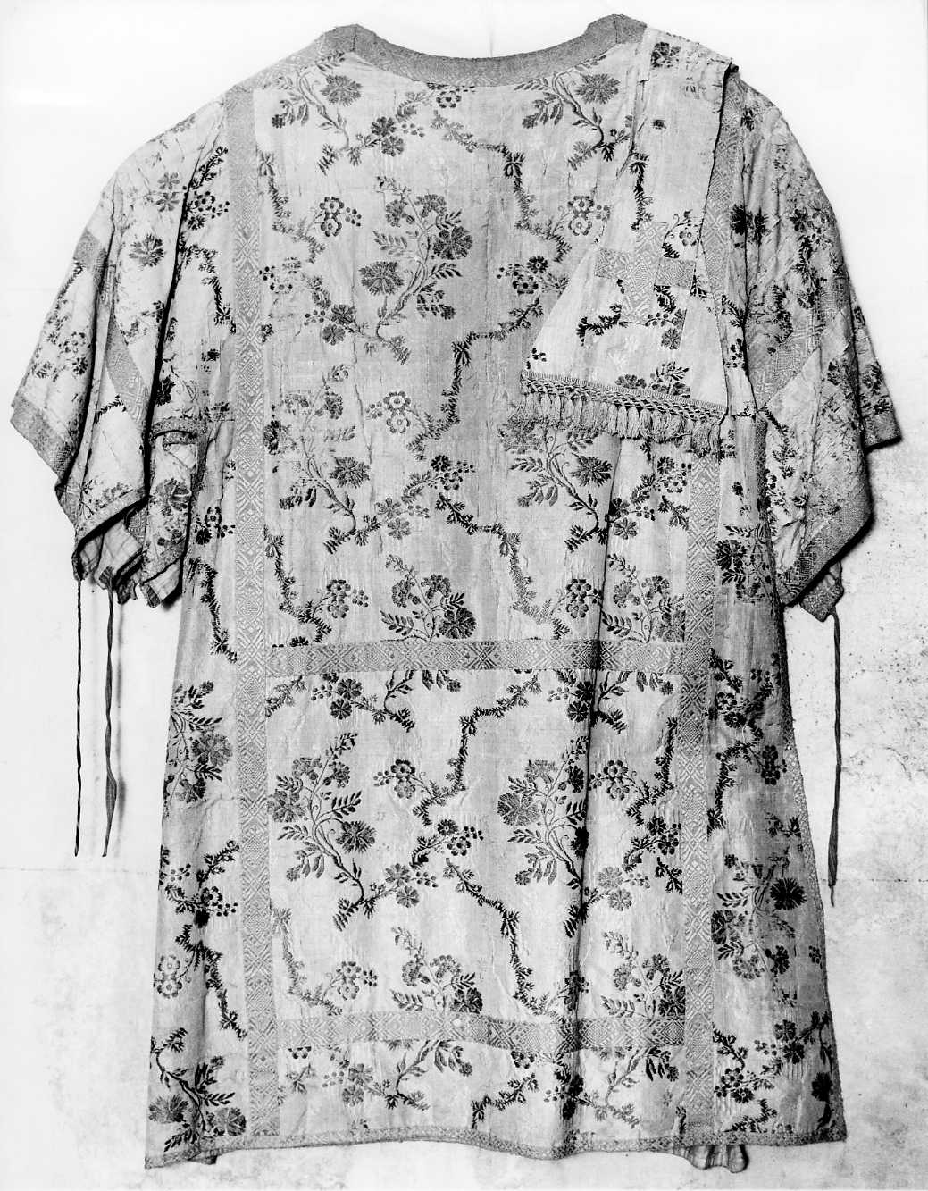 paramento liturgico, insieme - manifattura campana (sec. XVIII)