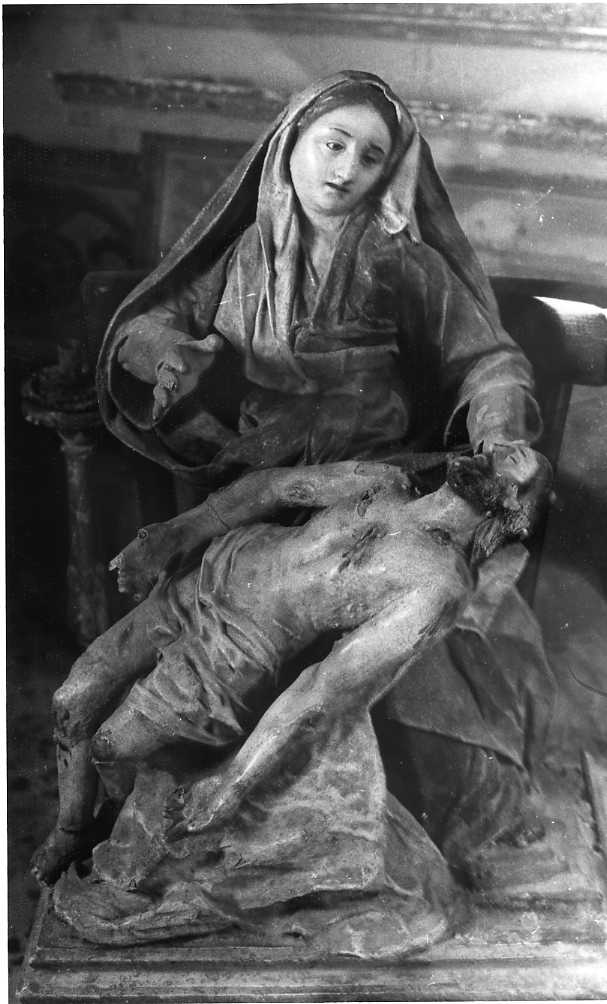 pietà (gruppo scultoreo) - bottega campana (sec. XIX)
