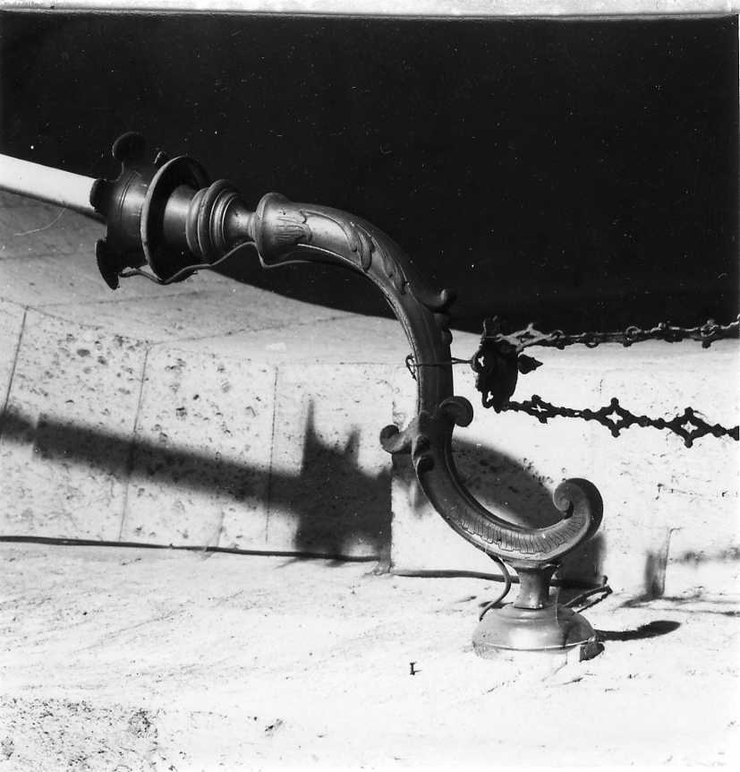 torciera - a bracci, serie - bottega campana (sec. XIX)