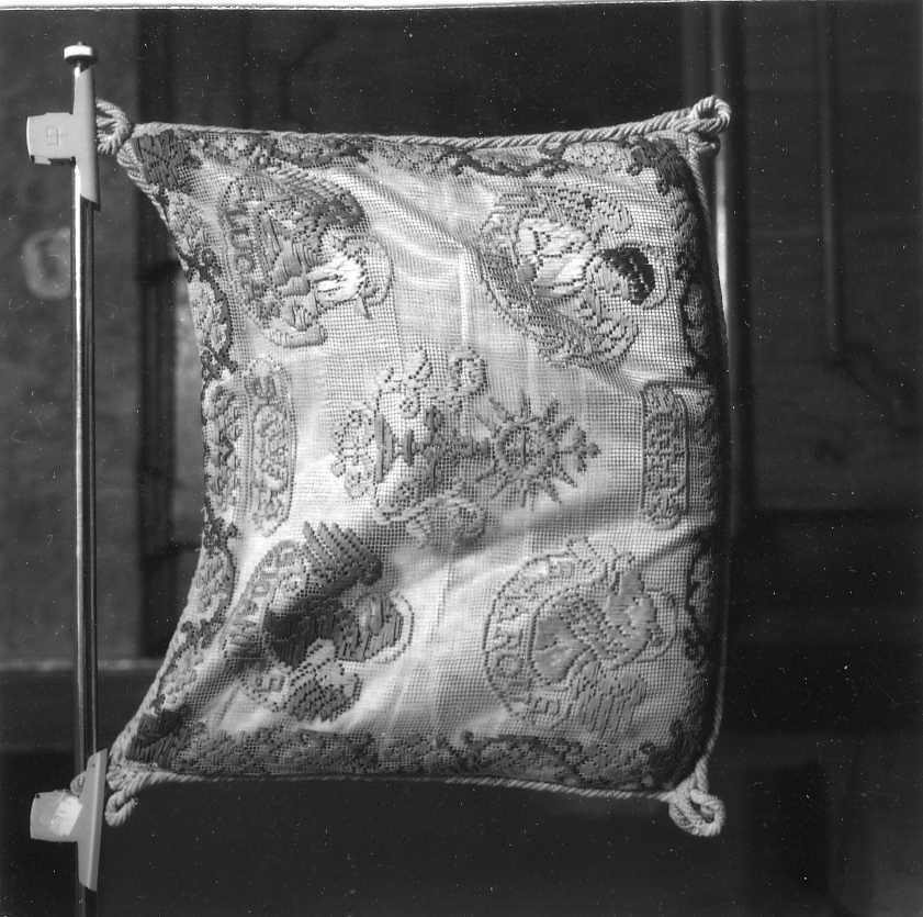 cuscino - bottega campana (sec. XIX)