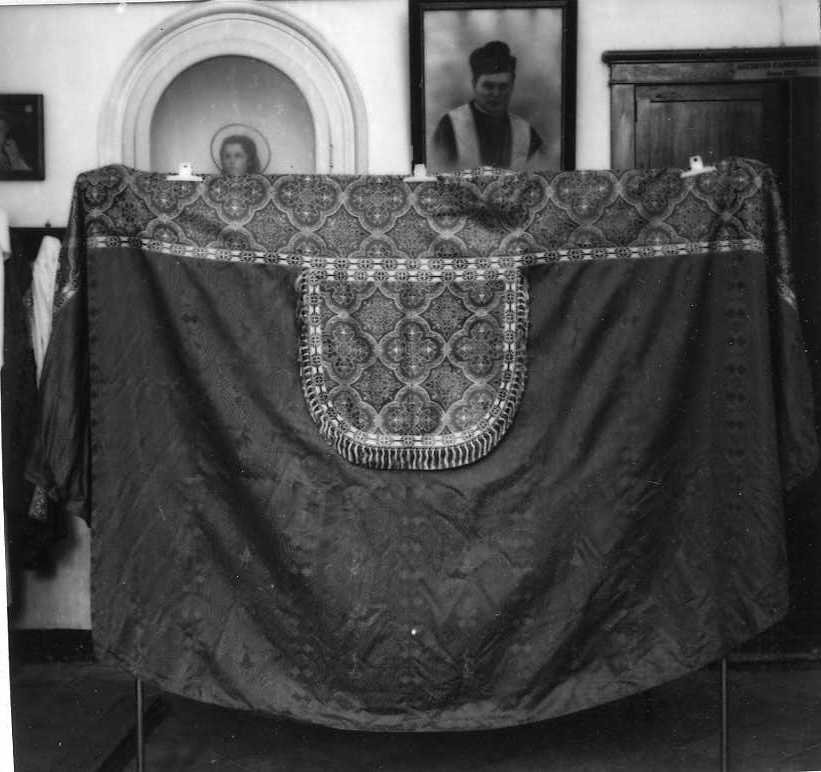 piviale - manifattura campana (inizio sec. XIX)