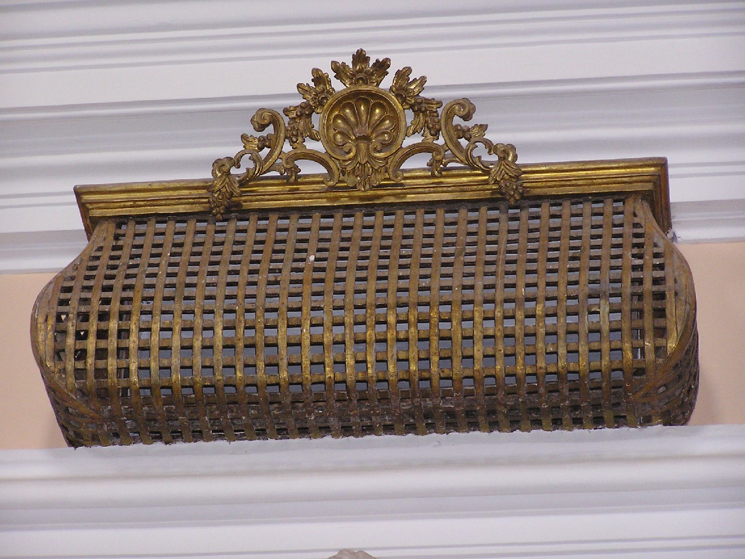 grata monastica, serie - bottega campana (prima metà sec. XVIII)