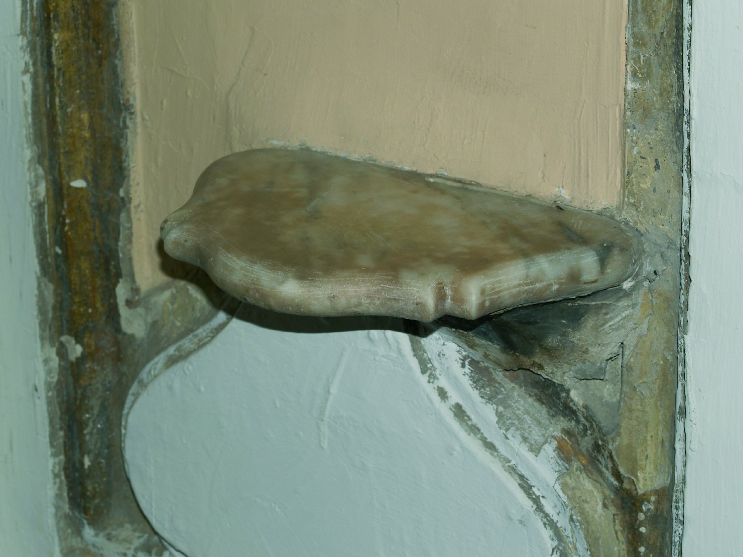 mensola - bottega napoletana (terzo quarto sec. XVIII)