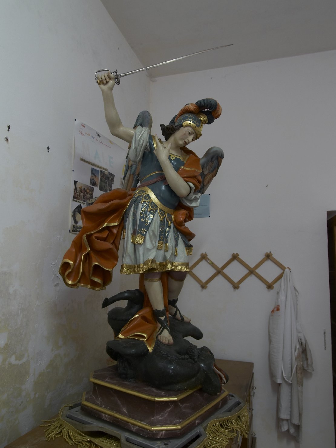 San Michele Arcangelo, San Michele Arcangelo (statua processionale, opera isolata) - bottega napoletana (metà sec. XVIII)