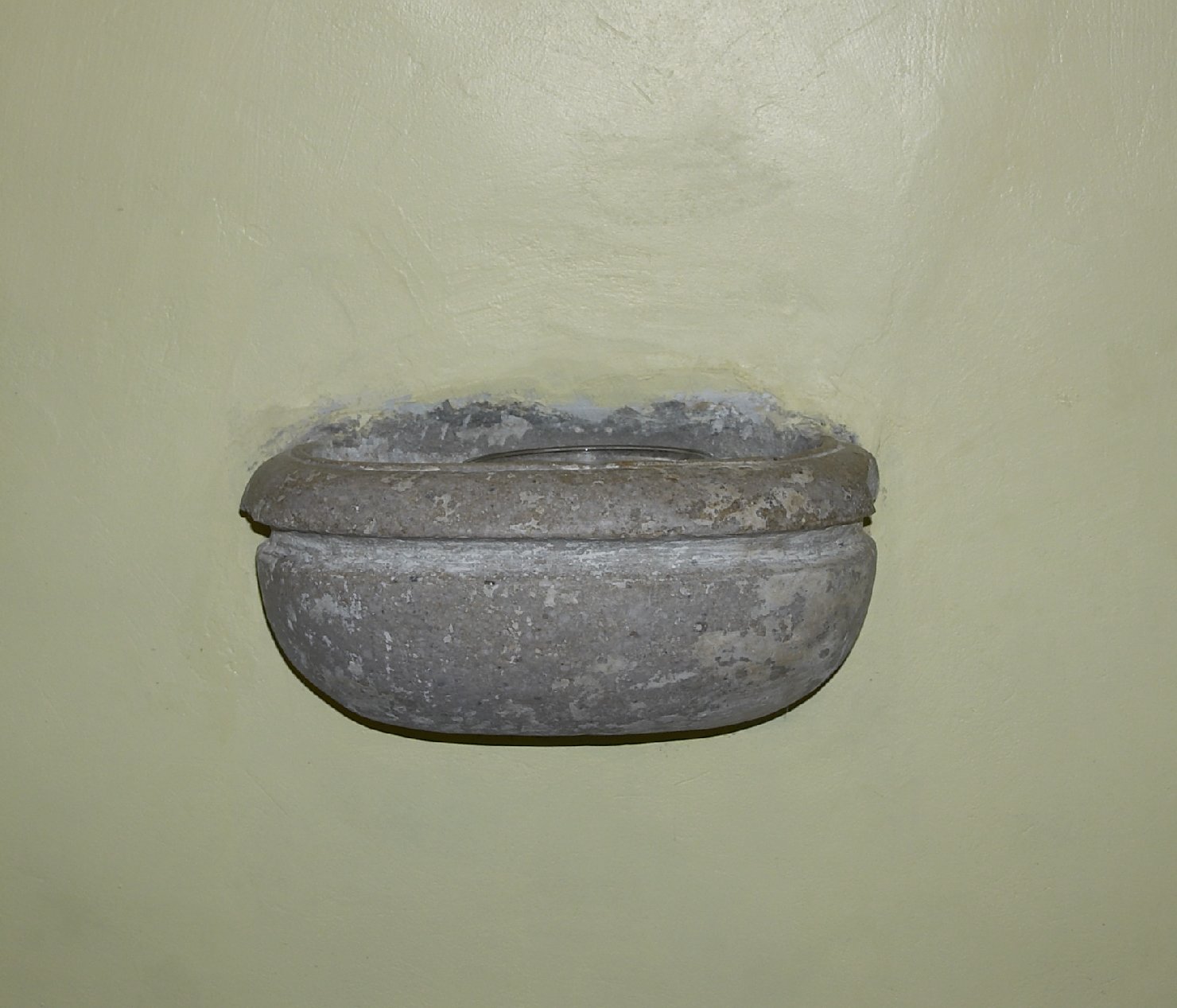 acquasantiera - da parete, opera isolata - bottega campana (seconda metà sec. XIX)