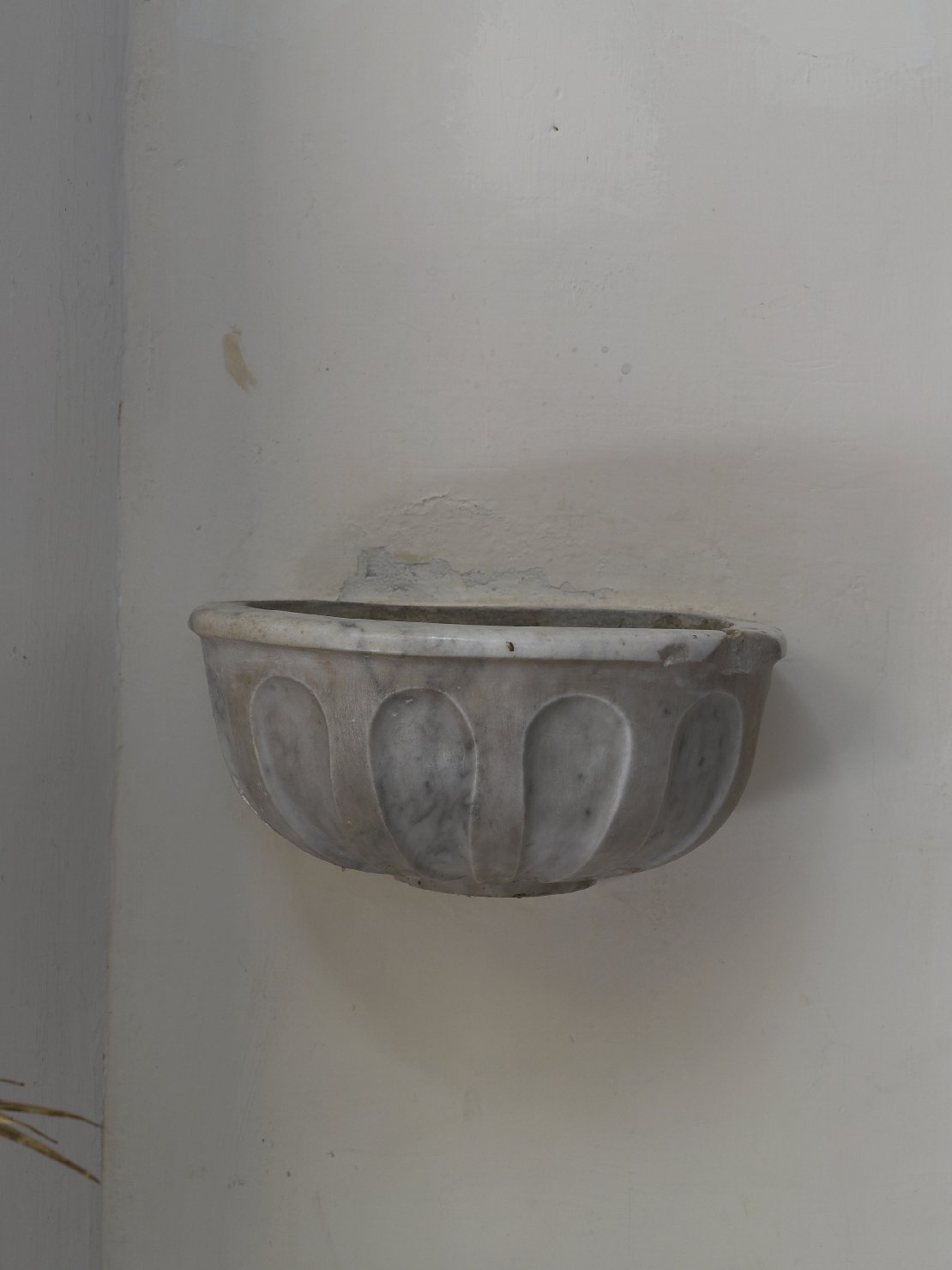acquasantiera - da parete, opera isolata - bottega campana (seconda metà sec. XIX)