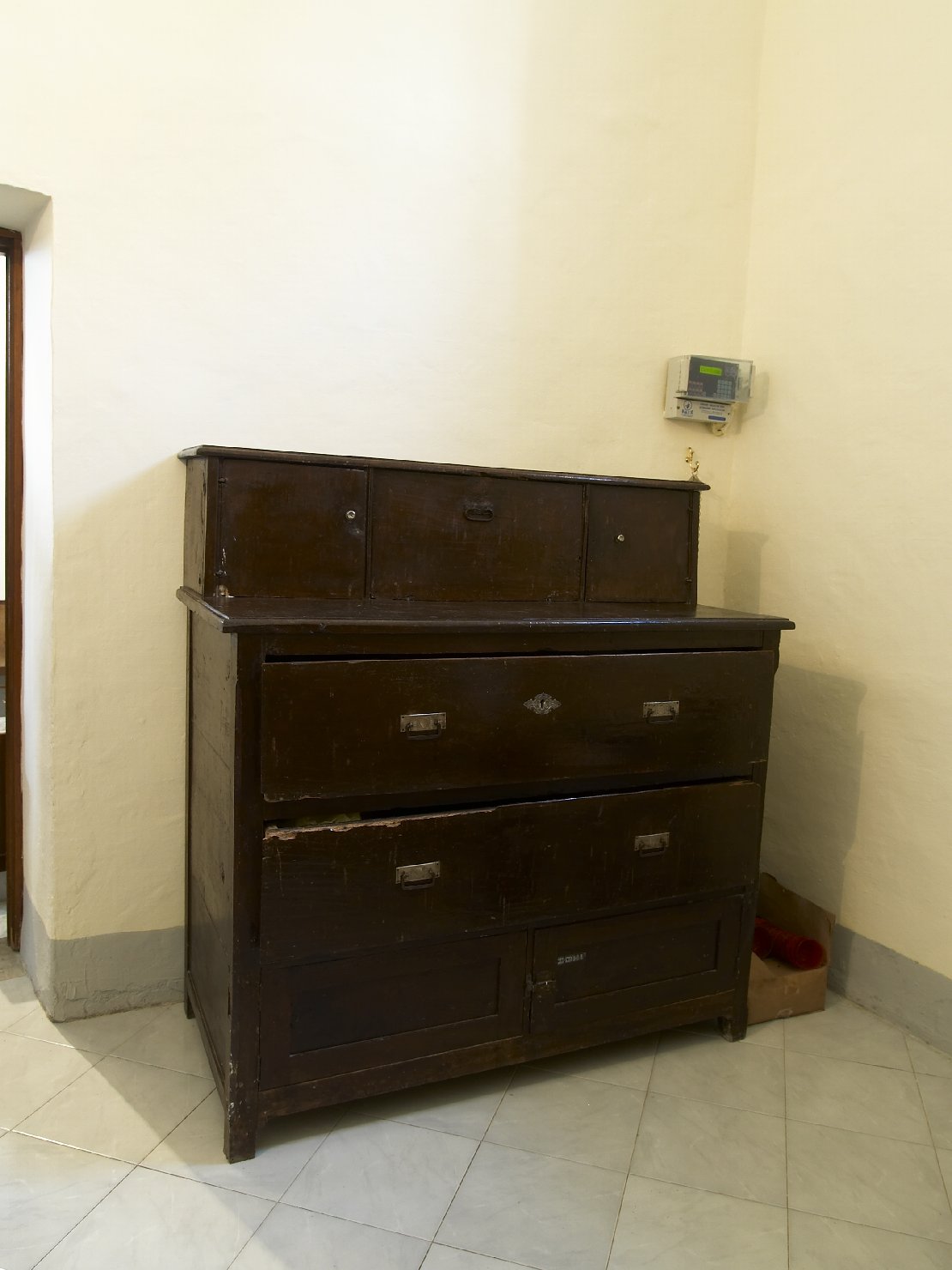 mobile da sacrestia con alzata, opera isolata - bottega campana (prima metà sec. XIX)