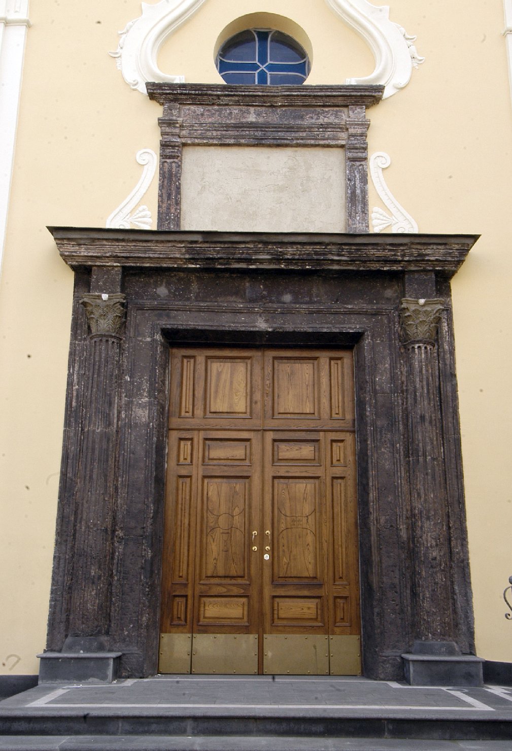 portale, opera isolata - bottega campana (seconda metà sec. XVII)