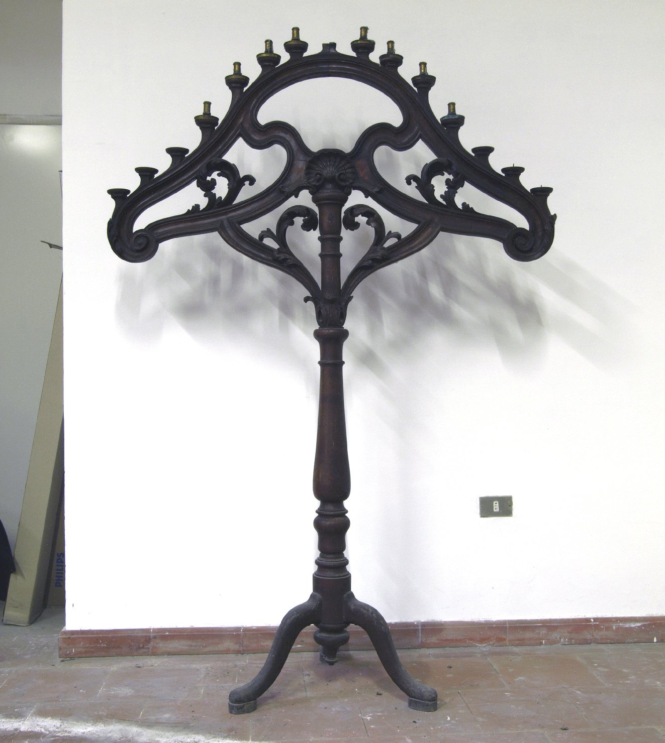 portacandele - bottega campana (seconda metà sec. XIX)