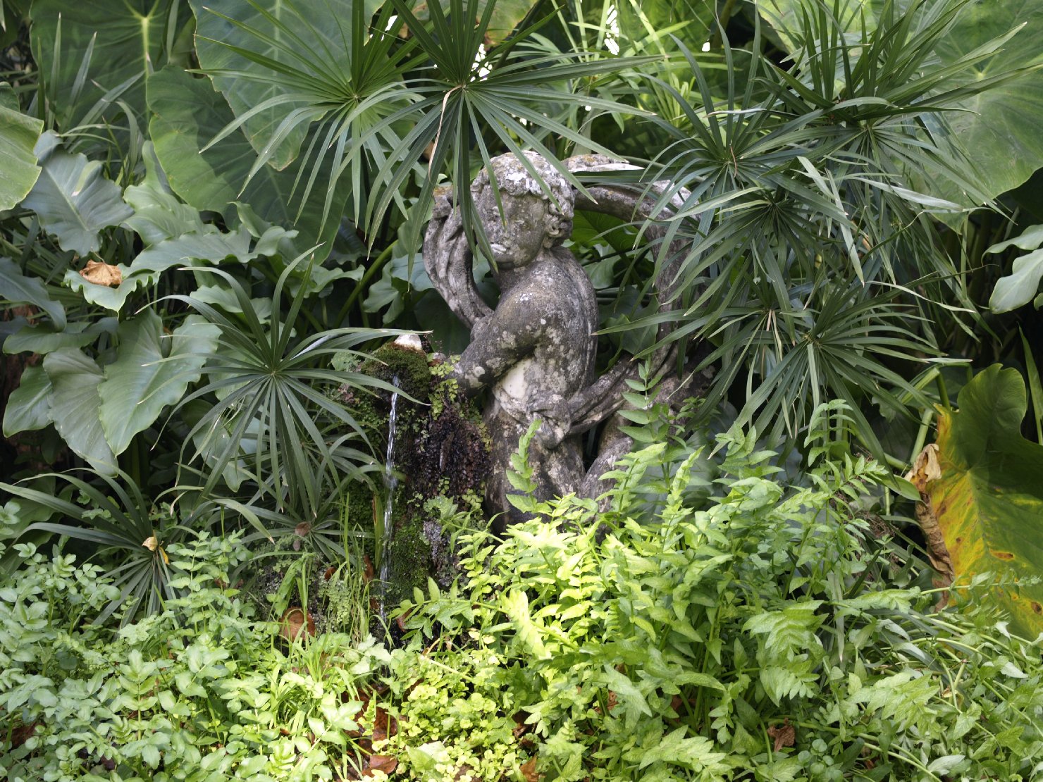 Bimbo con drappo (statua, opera isolata) - ambito campano (seconda metà sec. XIX)