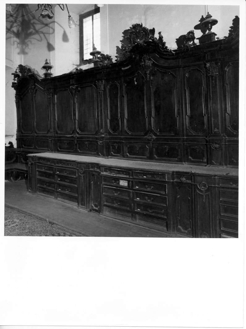 motivi decorativi a volute (banco, opera isolata) - bottega napoletana (metà sec. XVIII)