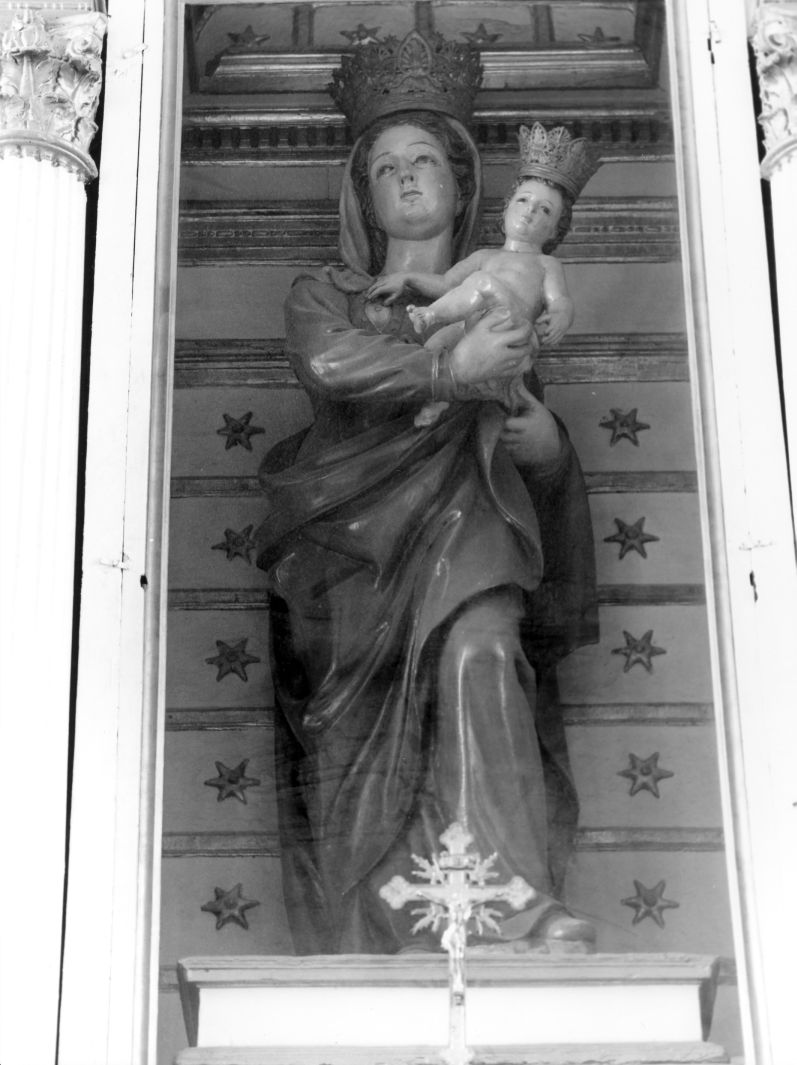 Madonna con Bambino (statua) - bottega campana (sec. XVIII)