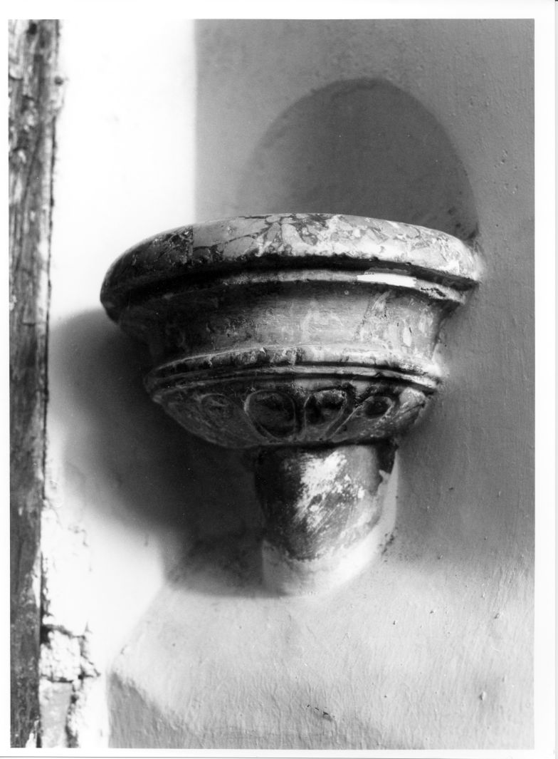 acquasantiera da parete - bottega campana (sec. XVIII)