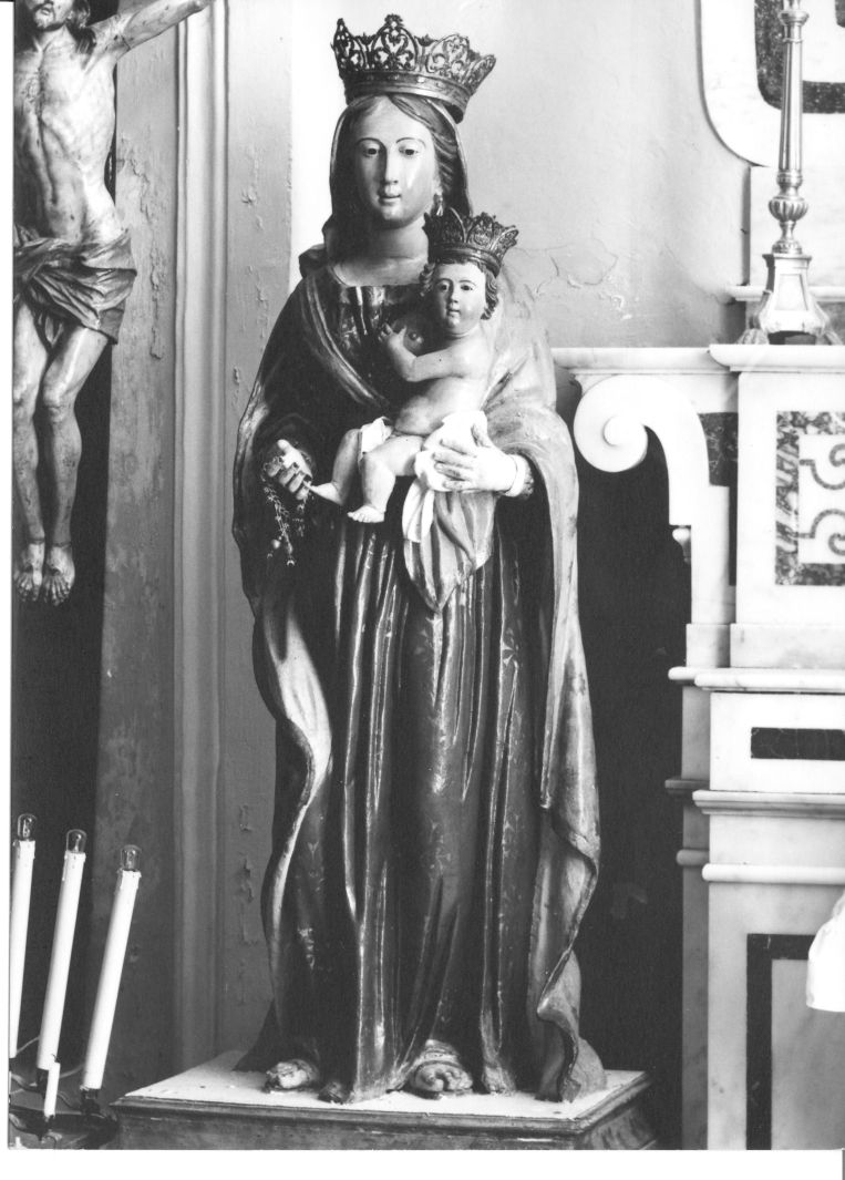 Madonna con Bambino (statua, opera isolata) - bottega campana (seconda metà sec. XVIII)