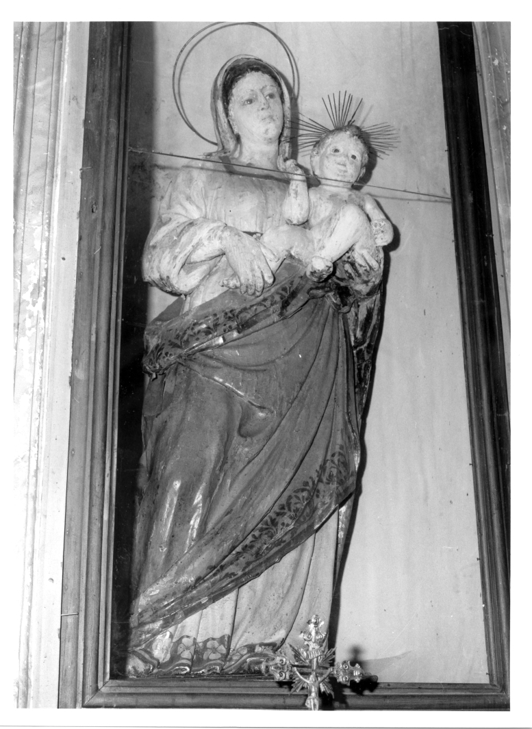 Madonna con Bambino (scultura) di Marigliano Giovanni detto Giovanni da Nola (bottega) (metà sec. XVI)