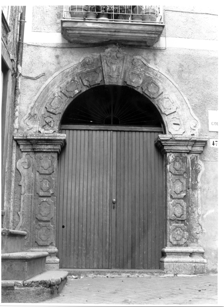 portale - bottega campana (metà sec. XVIII)