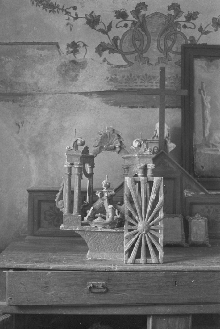 tabernacolo-tronetto per esposizione eucaristica, frammento - bottega campana (sec. XIX)